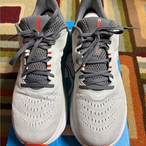 Hoka Arahi 5 Size 12 Gray and Blue